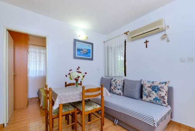 Apartment Milo 1 experience the charm of Mali Lošinj