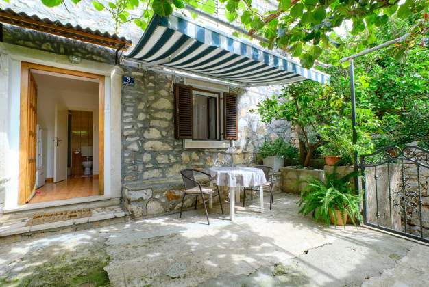 Apartment Milo 1 experience the charm of Mali Lošinj