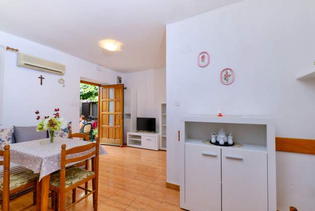 Apartment Milo 1 experience the charm of Mali Lošinj