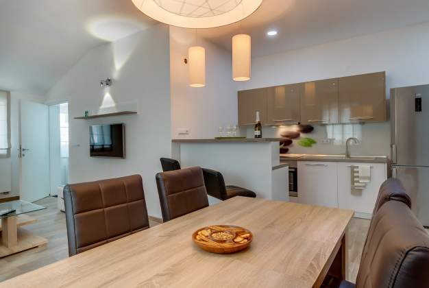 Apartment Mia, raffiniert und diskret für den perfekten Urlaub für 4 Personen, Mali Lošinj.