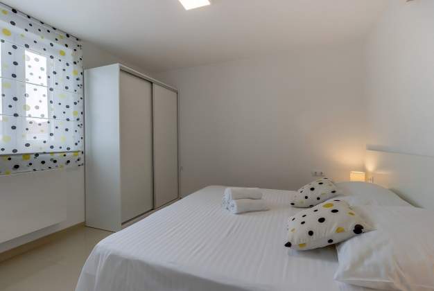 Apartment Ema, modern and elegant, for 2-4 people, Mali Lošinj.