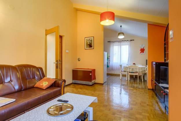 Apartman Saša s terasom – Mali Lošinj (4-6 osoba) – 17