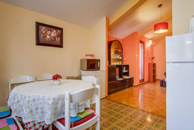 Apartman Saša s terasom – Mali Lošinj (4-6 osoba) – 8