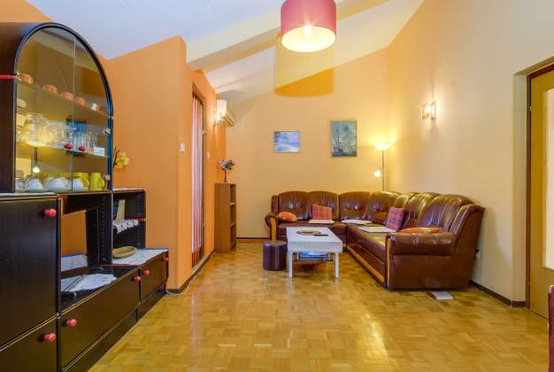 Apartman Saša s terasom – Mali Lošinj (4-6 osoba) – 12