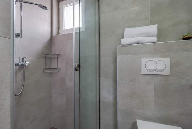 Kristian Apartment timeless elegance with the right experience for 4-5 people, Mali Lošinj