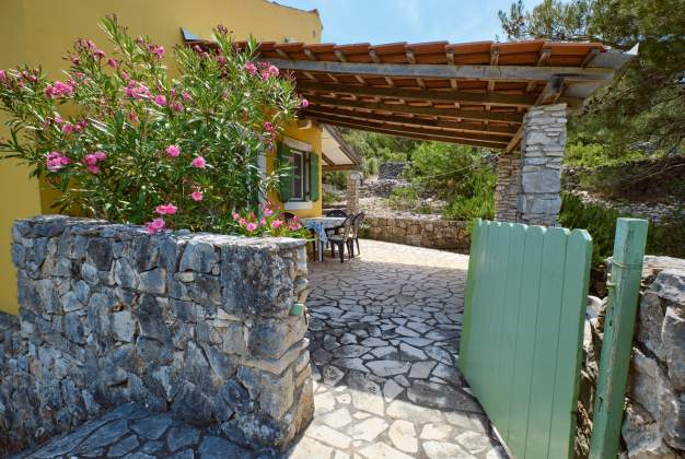 Studenčić Robinson House | Perfect Nature Retreat for 4 People – 15