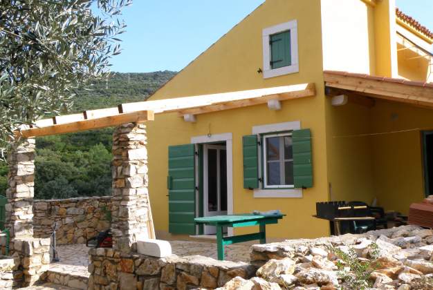 Robinzonska kućica Studenčić | Savršen odmor u prirodi za 4 osobe – 1