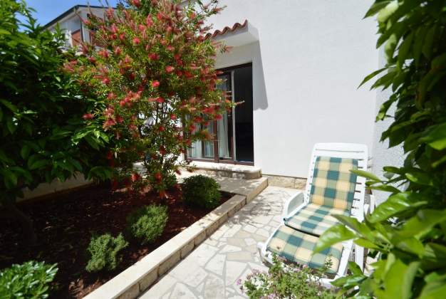 Apartment Bianca 2 relaxation in a perfect location near the sea, Mali Lošinj