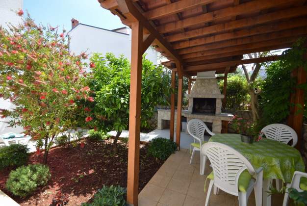 Apartment Bianca 2 relaxation in a perfect location near the sea, Mali Lošinj