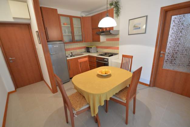 Apartment Bianca 2 relaxation in a perfect location near the sea, Mali Lošinj