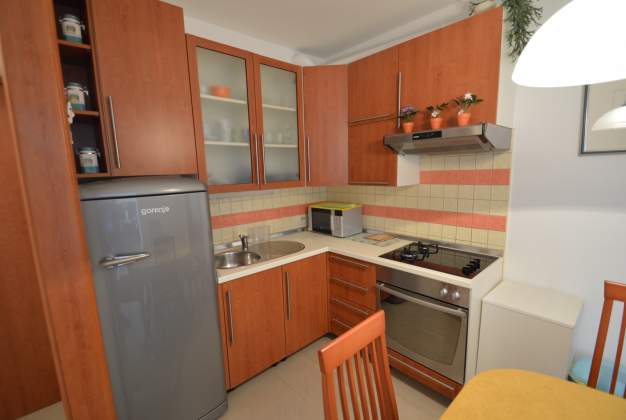 Apartment Bianca 2 relaxation in a perfect location near the sea, Mali Lošinj
