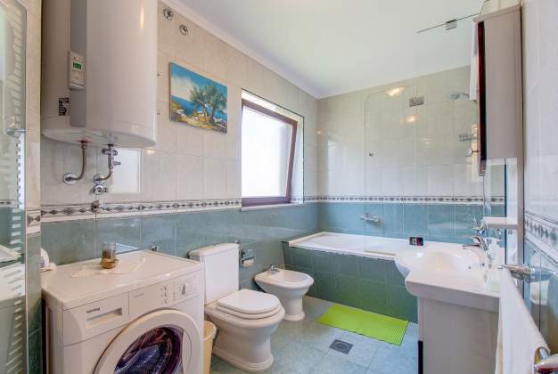 Apartment Blamax 1, spacious and comfortable accommodation in Mali Lošinj