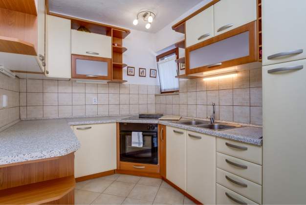 Apartman Blasko 1 -  elegantan apartman za 4 osobe u blizini mora Artatore, Mali Lošinj.