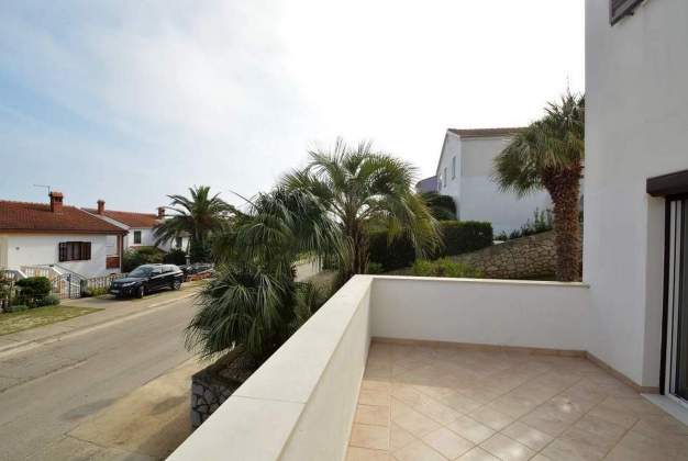 Apartment Blue Ivy 1, Stay for 3 near the beach, Mali Losinj