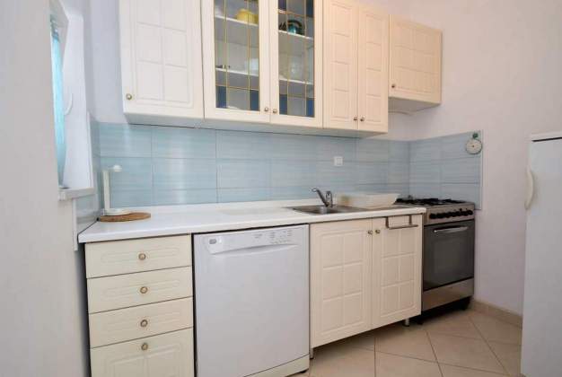 Apartment Blue Ivy 1, Stay for 3 near the beach, Mali Losinj