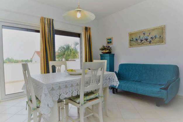 Apartment Blue Ivy 1, Stay for 3 near the beach, Mali Losinj
