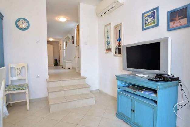 Apartment Blue Ivy 1, Stay for 3 near the beach, Mali Losinj