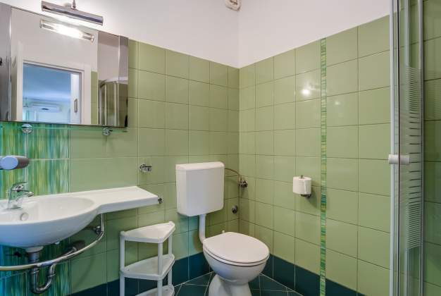 Apartment Branka 1 - Relax by the sea in Mali Losinj