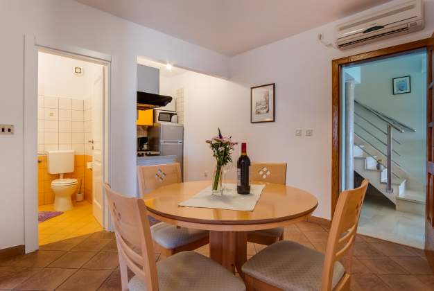 Apartment Branka 2 - Stay by the sea in Mali Lošinj
