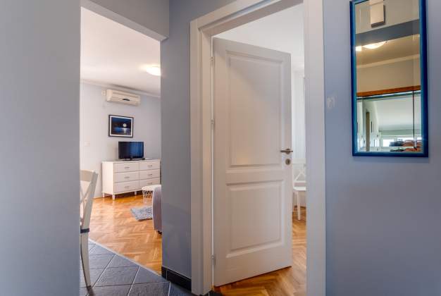 Apartment Branka 3 - Relax by the sea in Mali Lošinj