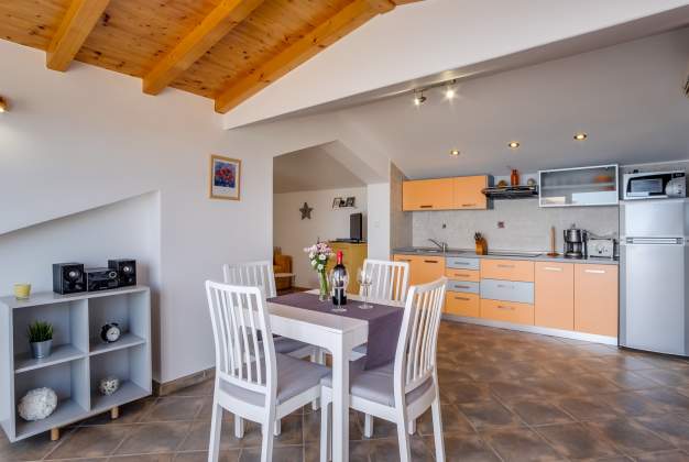 Apartment Branka 4 - sea view for two people, Mali Lošinj