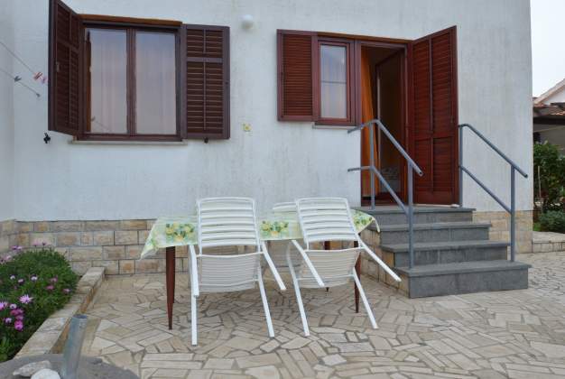 Apartment Brigita 2 in a quiet area of ​​Zagazina for 4 people, Mali Lošinj