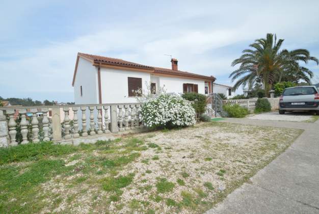 Apartment  Brigita 3 enjoy the peaceful ambiance for 3 people Mali Lošinj, Croatia.