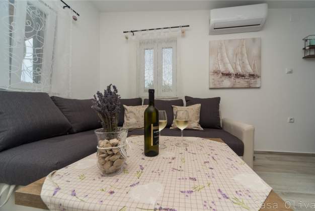 Apartmaji Casa Oliva 2 - Sv Jakov, Hrvaška