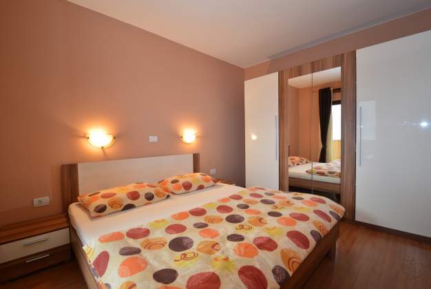 Ferienwohnungen Christian 1, Geräumig & strandnah, Mali Losinj