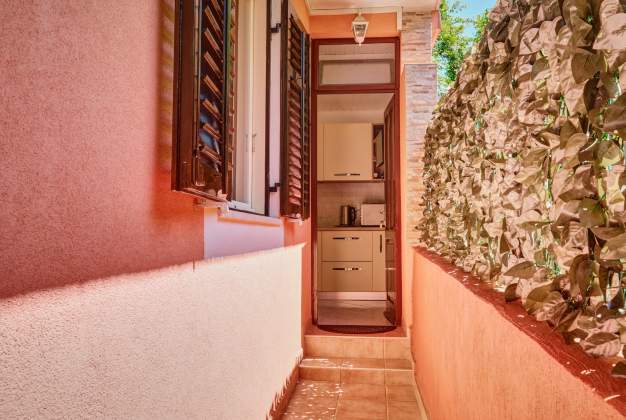 Apartment Cilka 1, Accommodation for 2 people, close to the beach, Mali Losinj