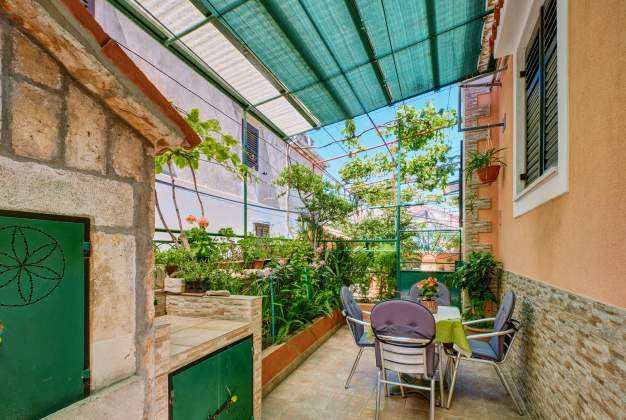 Apartment Cilka 1, Accommodation for 2 people, close to the beach, Mali Losinj