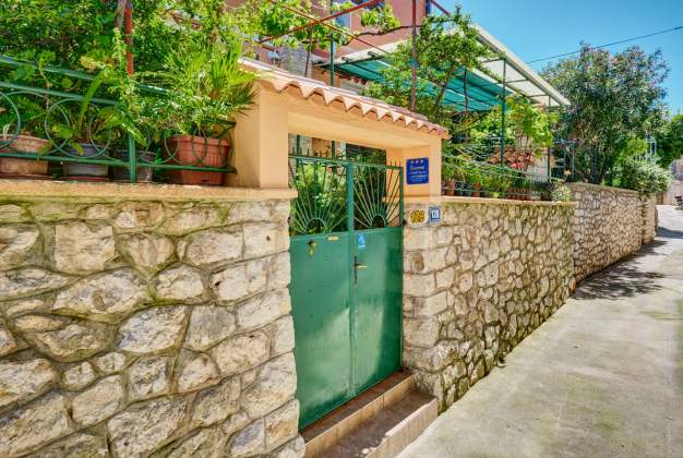 Apartment Cilka 1, Accommodation for 2 people, close to the beach, Mali Losinj