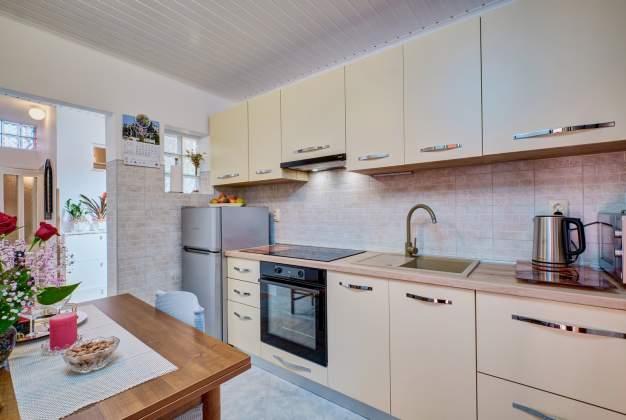 Apartment Cilka 1, Accommodation for 2 people, close to the beach, Mali Losinj