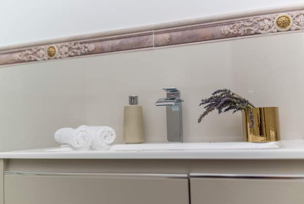 Apartment Gold Shell modern apartment for 4 people, Mali Lošinj