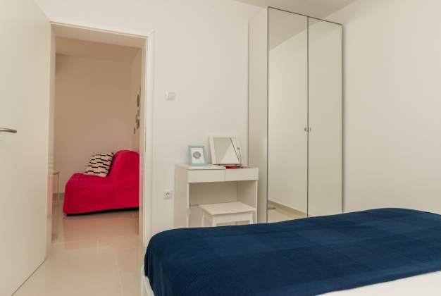 Apartment Blue Wave modern apartment near Čikat, Mali Lošinj