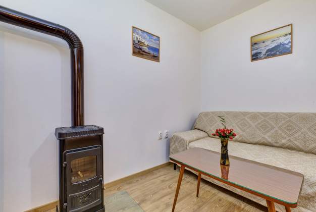 Newly renovated apartment Dani 1, for three people with a balcony near the beach - Mali Lošinj, Croa