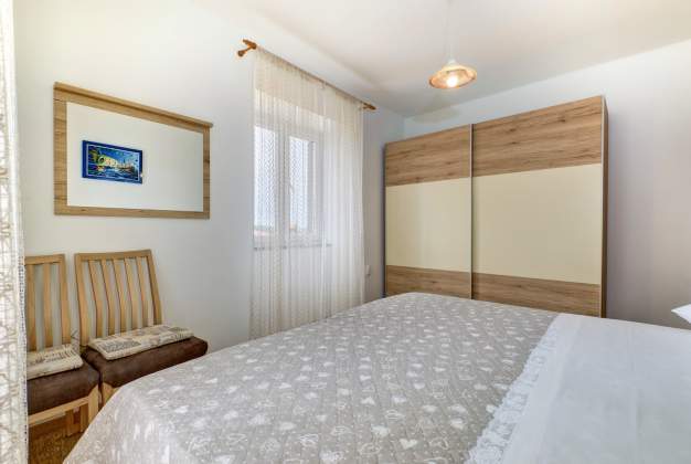 Newly renovated apartment Dani 1, for three people with a balcony near the beach - Mali Lošinj, Croa