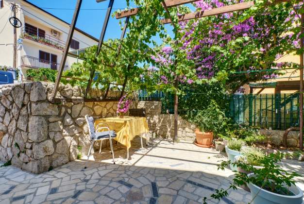 Apartment Deja 1 - Ideal for 3 people, near Čikat - Mali Lošinj, Croatia