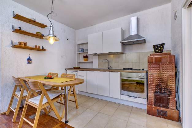 Apartment Deja 1 - Ideal for 3 people, near Čikat - Mali Lošinj, Croatia