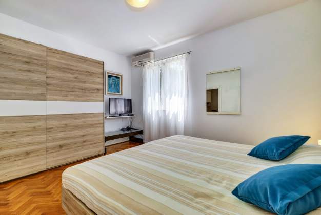 Apartment Deja 1 - Ideal for 3 people, near Čikat - Mali Lošinj, Croatia