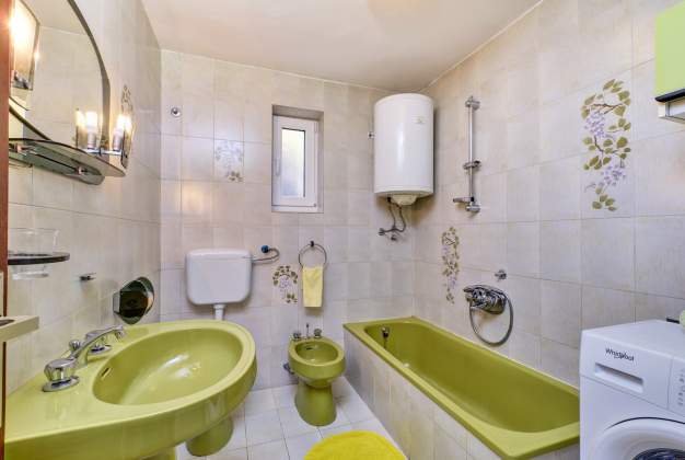 Apartmaji Deja 3 - Mali Lošinj, Hrvaška