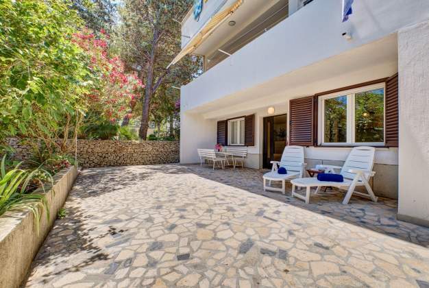 Studio Apartment Deja 3 - Terrace for 2, near Čikat - Mali Losinj, Croatia