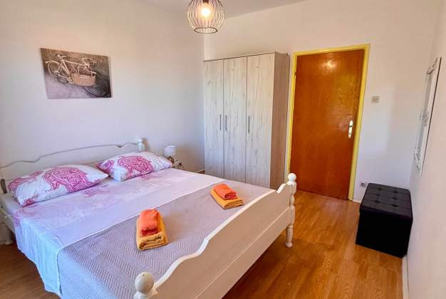Apartment Doris 1 near the beach, perfect for 5 guests, Mali Losinj – 9