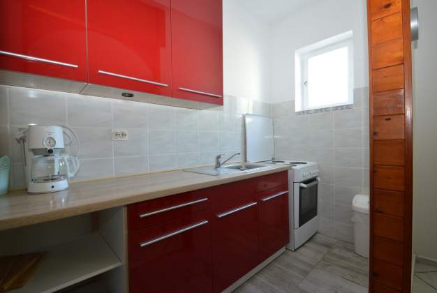 Apartment Doris 1 near the beach, perfect for 5 guests, Mali Losinj