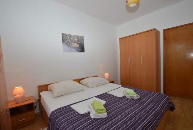 Apartment Doris 1 near the beach, perfect for 5 guests, Mali Losinj