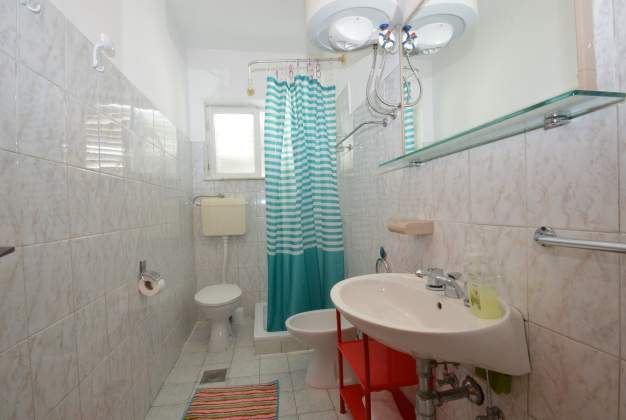 Apartment Doris 1 near the beach, perfect for 5 guests, Mali Losinj