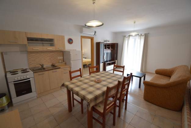 Apartment Duje 1 - comfort near the beach in Artatore, Mali Lošinj