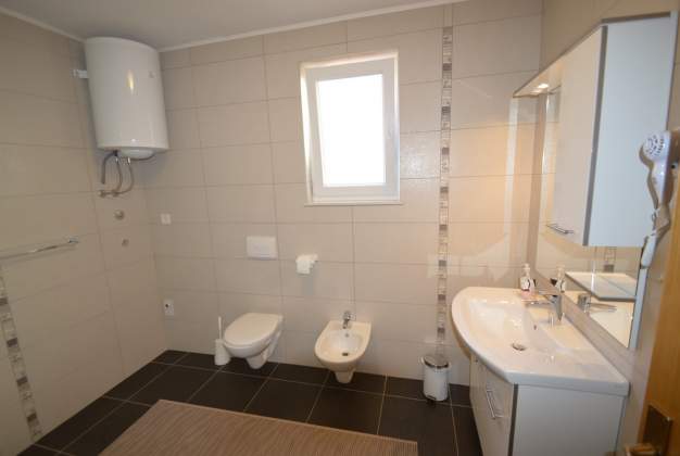 Apartment Duje 2 - Near the beach, with a terrace, ideal for a couple, Artatore, Mali Lošinj