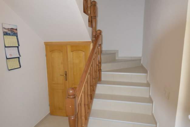 Apartment Duje 3 - Spacious stay near beach, terrace with BBQ in Artatore, Mali Lošinj