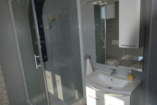 Apartment Duje 3 - Spacious stay near beach, terrace with BBQ in Artatore, Mali Lošinj
